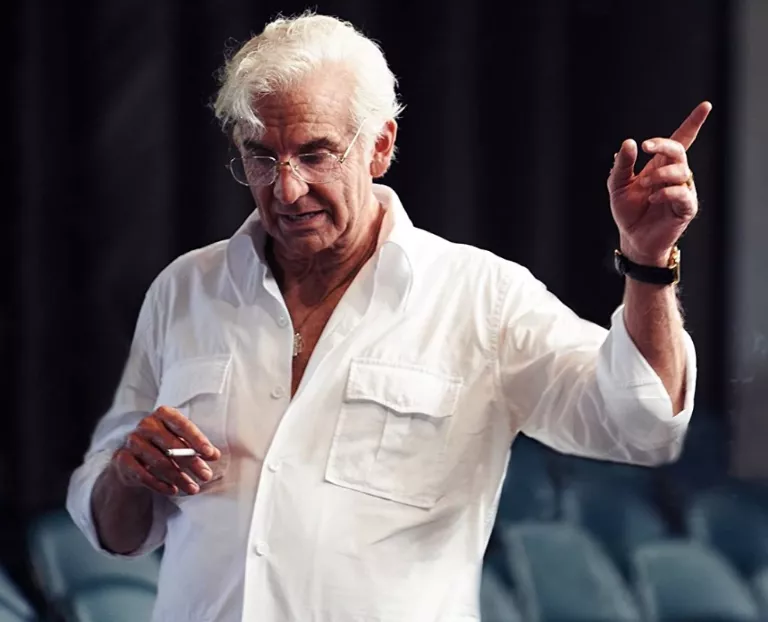 f768x1-45563_45690_42