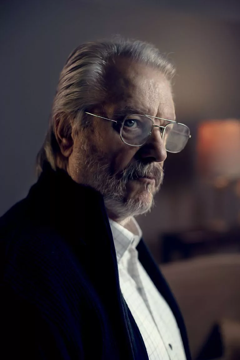 f768x1-33275_33402_5050