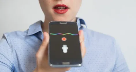 deja-escribir-usa-voz-dictar-las-cosas-471x250