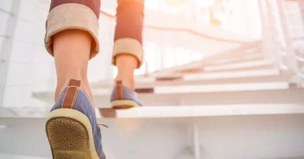 subir-escaleras-salud-cardiaca