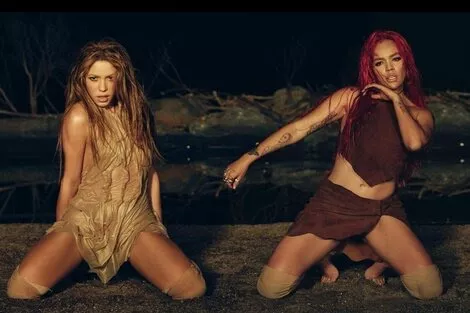 700479-49541-shakira-2520karol-2520g-2520tqg