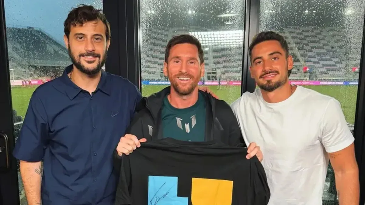 Diego Lecuo, Lionel Messi y Nico Occhiato