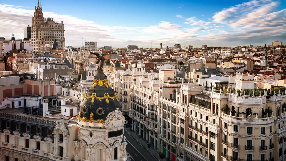 calle-gran-via-madrid_97