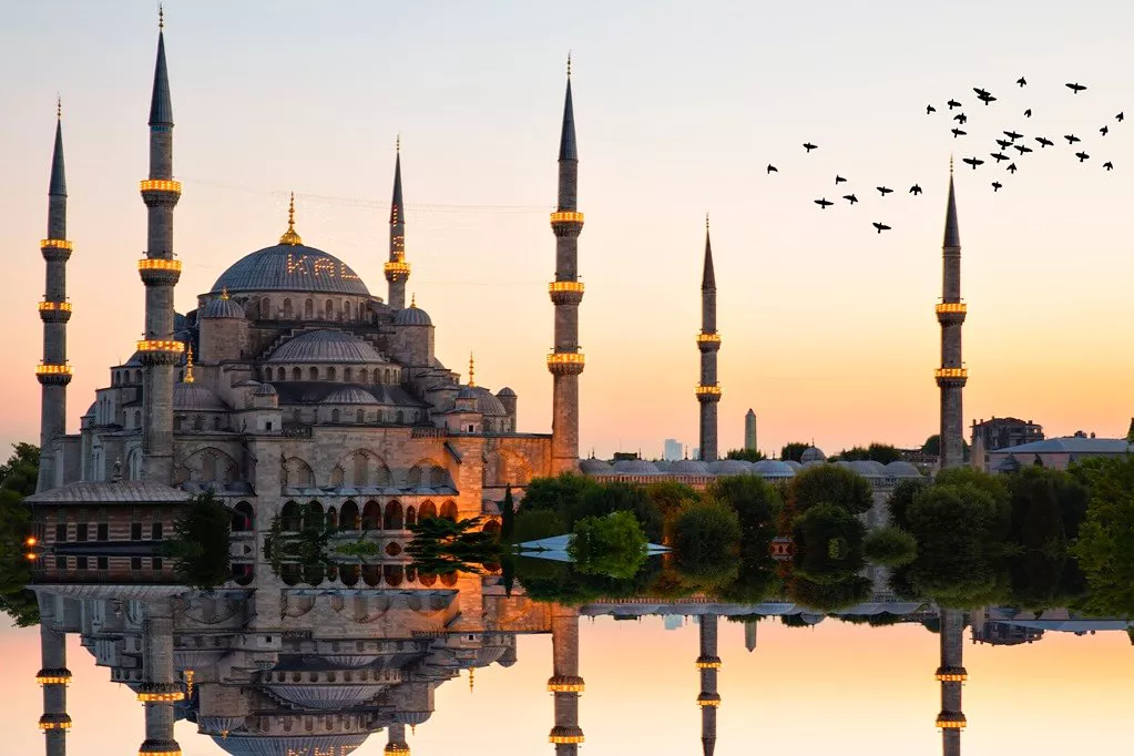2021-11-13_618f27a7894dc_estambul-turquia-gratis