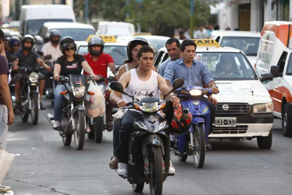 80387_motociclistas_tucuman