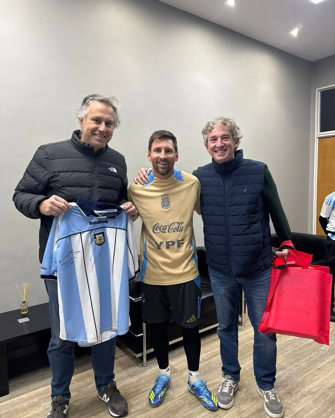 542975774_18410096533115739_4376535875754134235_n