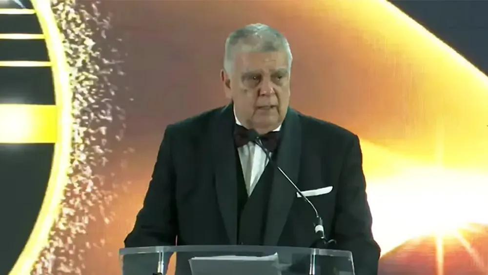 Luis Ventura MF