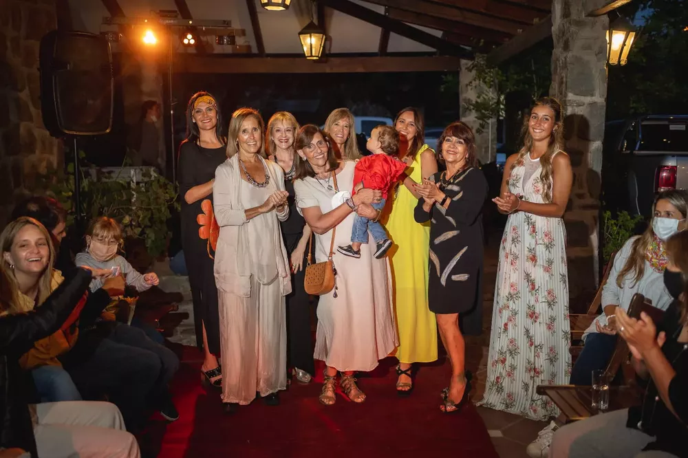 54c1d621-849f-4dd2-b75e-7f6cdb85bffa