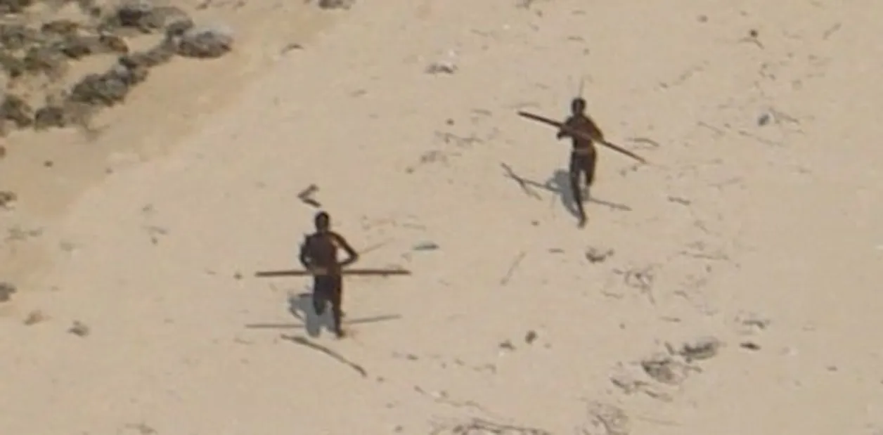 isla aislada sentinel google maps0