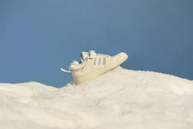 Bad Bunny x Adidas tenis