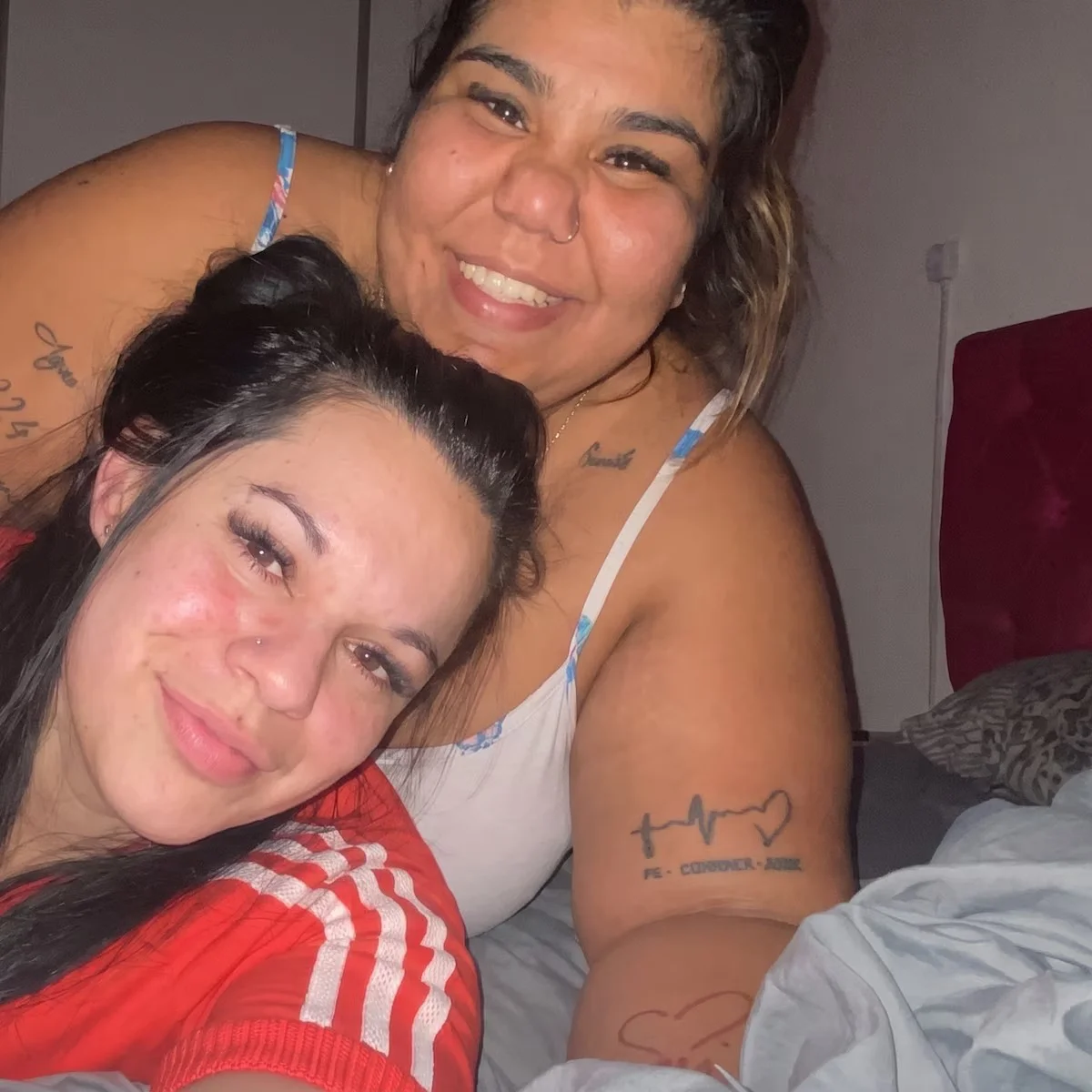 camilota y su novia