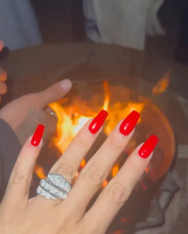 wanda-nara-y-l-gante-se-comprometieron-la-contundente-pista-que-dejo-a-todos-en-shock-X54AGIWXZBEFDIBZKJF3LRDS5A