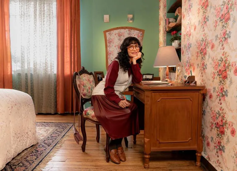 bedroom-desk-credit-mauricio-gonzalez_45661332_20240724180827