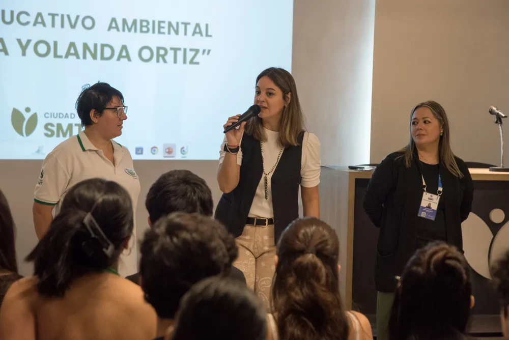 Ambiente Capacitacion Empleados Mc Donald´s (14)