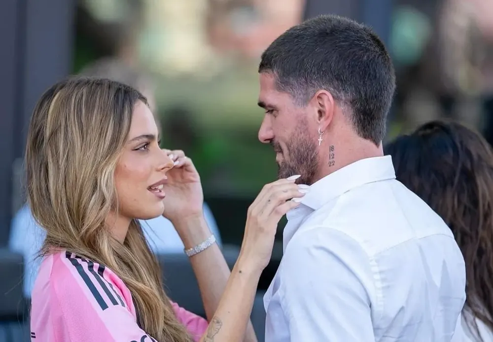 tini de paul face