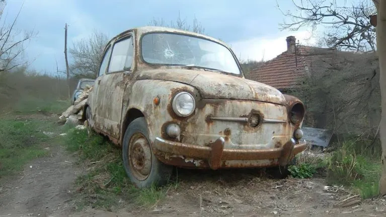 un-antes-y-despues-impresionante-la-transformacion-del-seat-600-asombro-a-los-seguidores-de-diego-de-bassm...evivir-uno-de-los-autos-mas-emblematicos-de-la-historia-de-espanafoto-youtubediego-de-bassmotor-53ISUBSP7FBULJCFLWZJSVNMHA