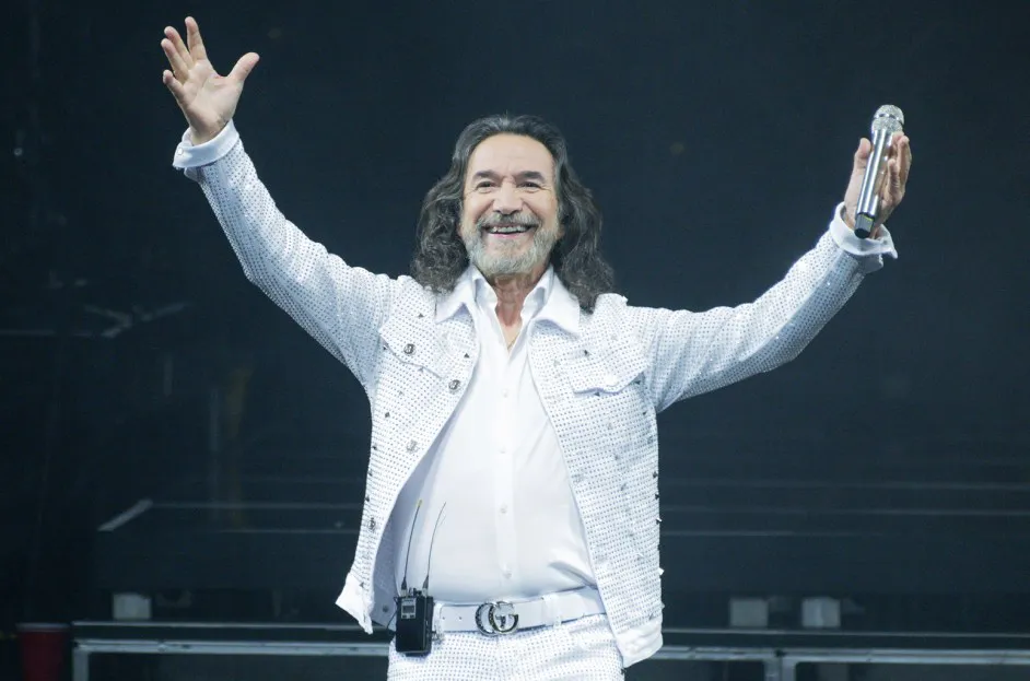 Marco-Antonio-Solis-march-2023-billboard-espanol-1548