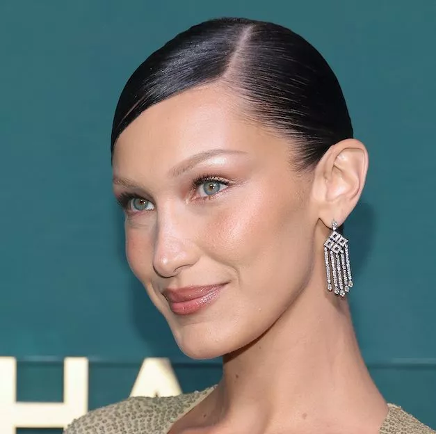 bella-hadid-1674216868