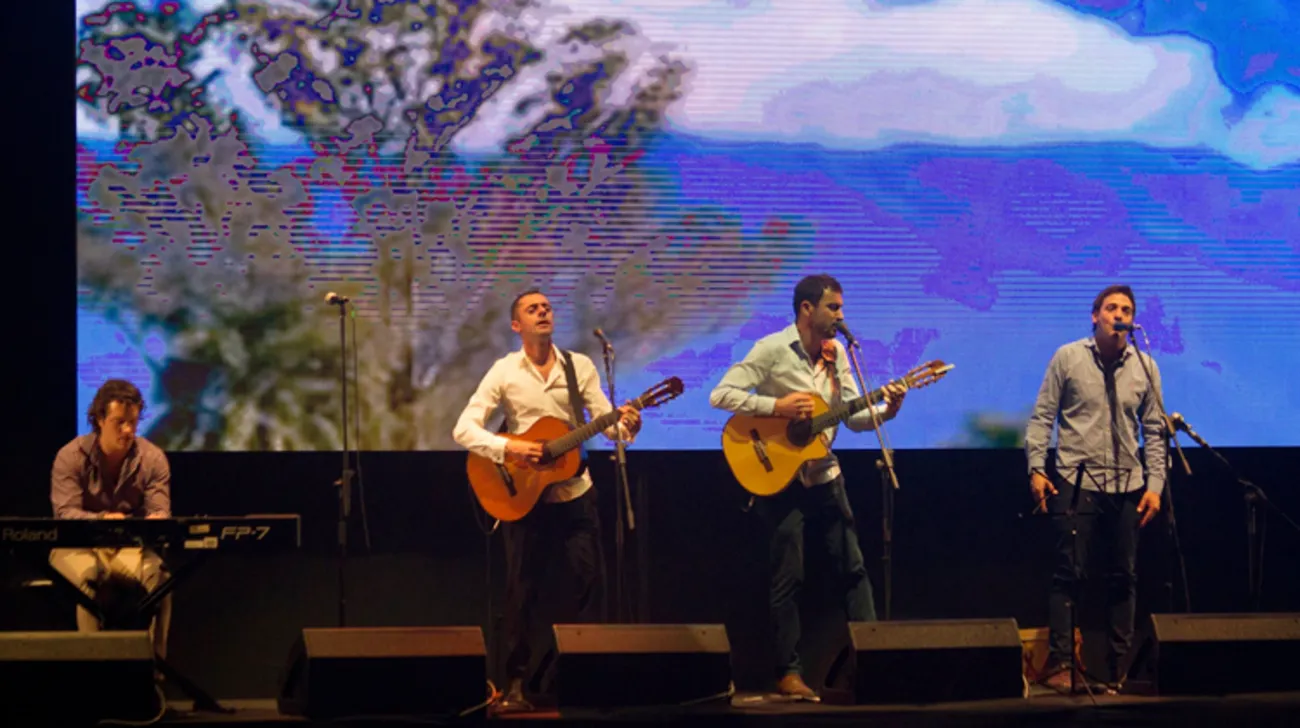 Los Puesteros