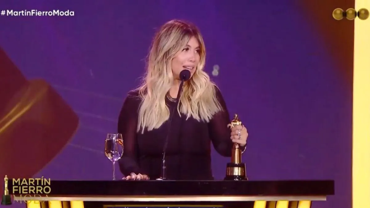 wanda-nara-premios-martin-fierro-moda