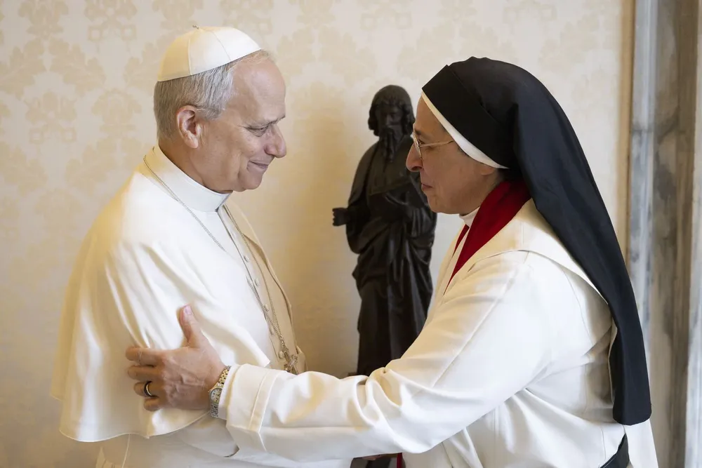 Papa León XIV y Sor Lucía Caram