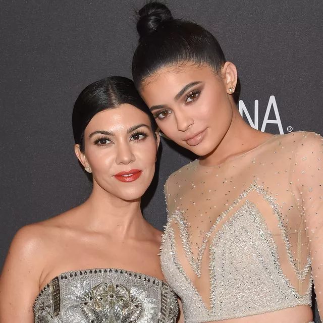 personalities-kourtney-kardashian-and-kylie-jenner-arrive-news-photo-1669810119