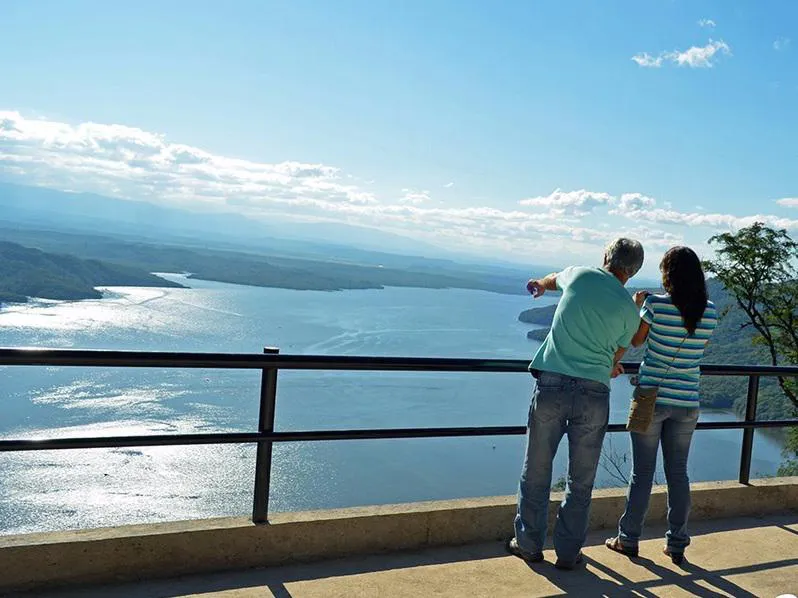 1562861005_RWwgQ2FkaWxsYWw=