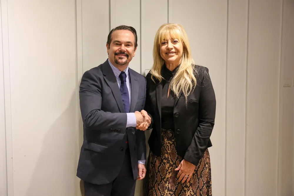 chala embajador de Francia