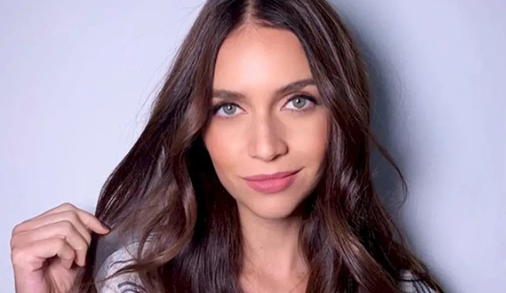Zaira Nara