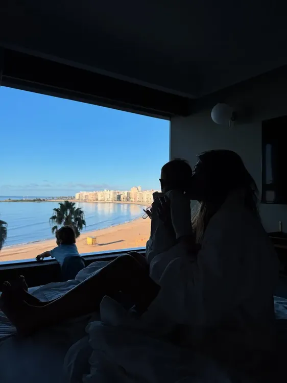 UZ3ZXA2URJBLHJCQJZARJWNOII