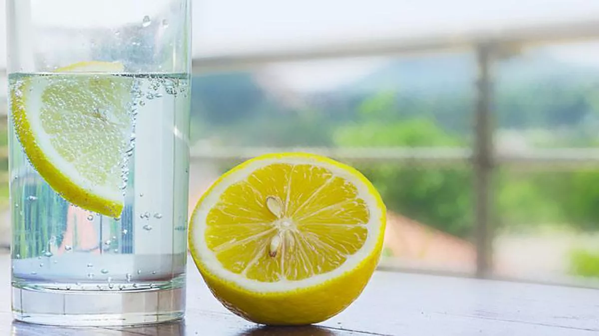 agua-con-limon.jpg